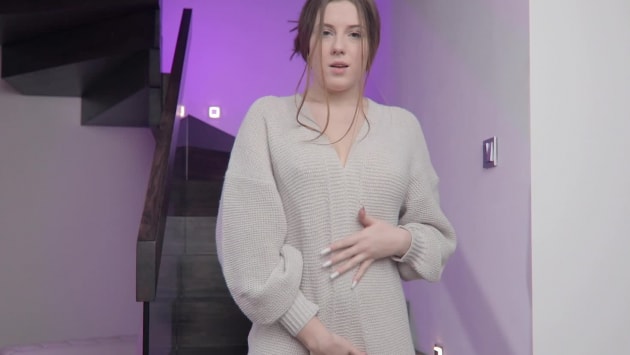 Bella Crystal Strips & Plays on the Steps