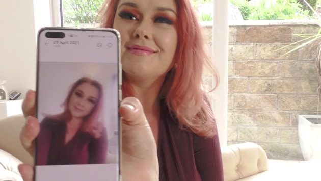 Ivy Wild Takes Some Selfies